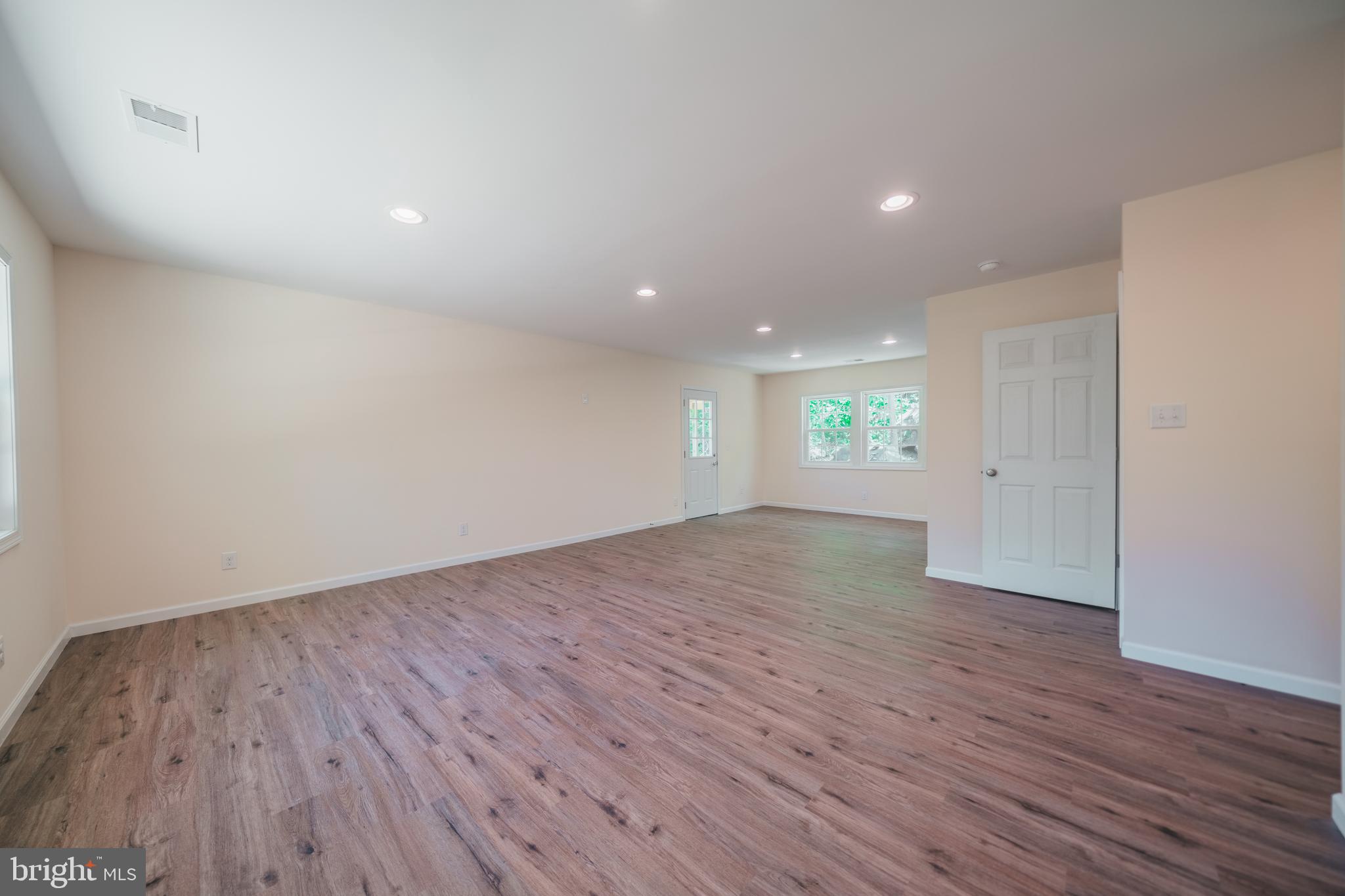 664 Luchase Road Linden, VA 22642 - Photo 4 of 30