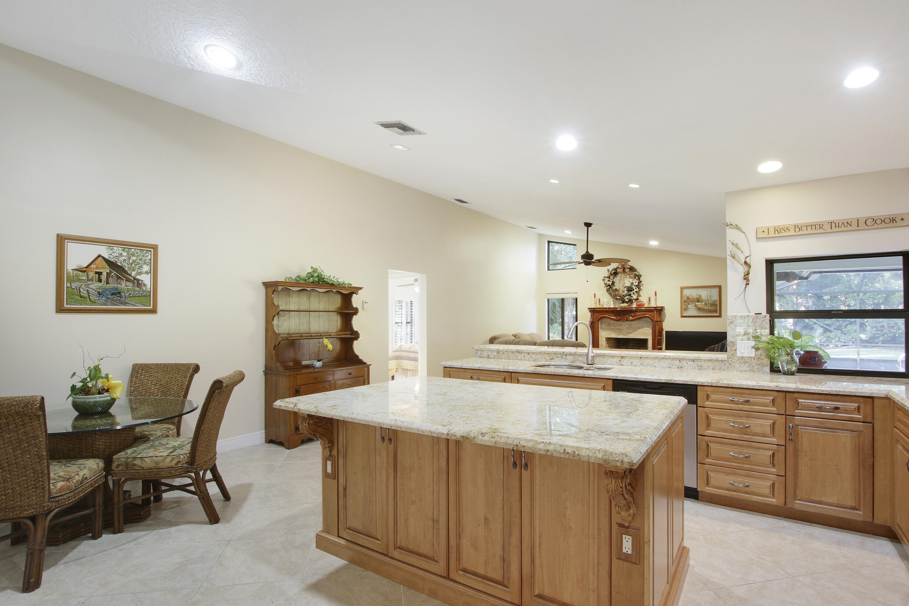 6321 Wood Lake Road Jupiter, FL 33458 - Photo 12 of 45 House2-19