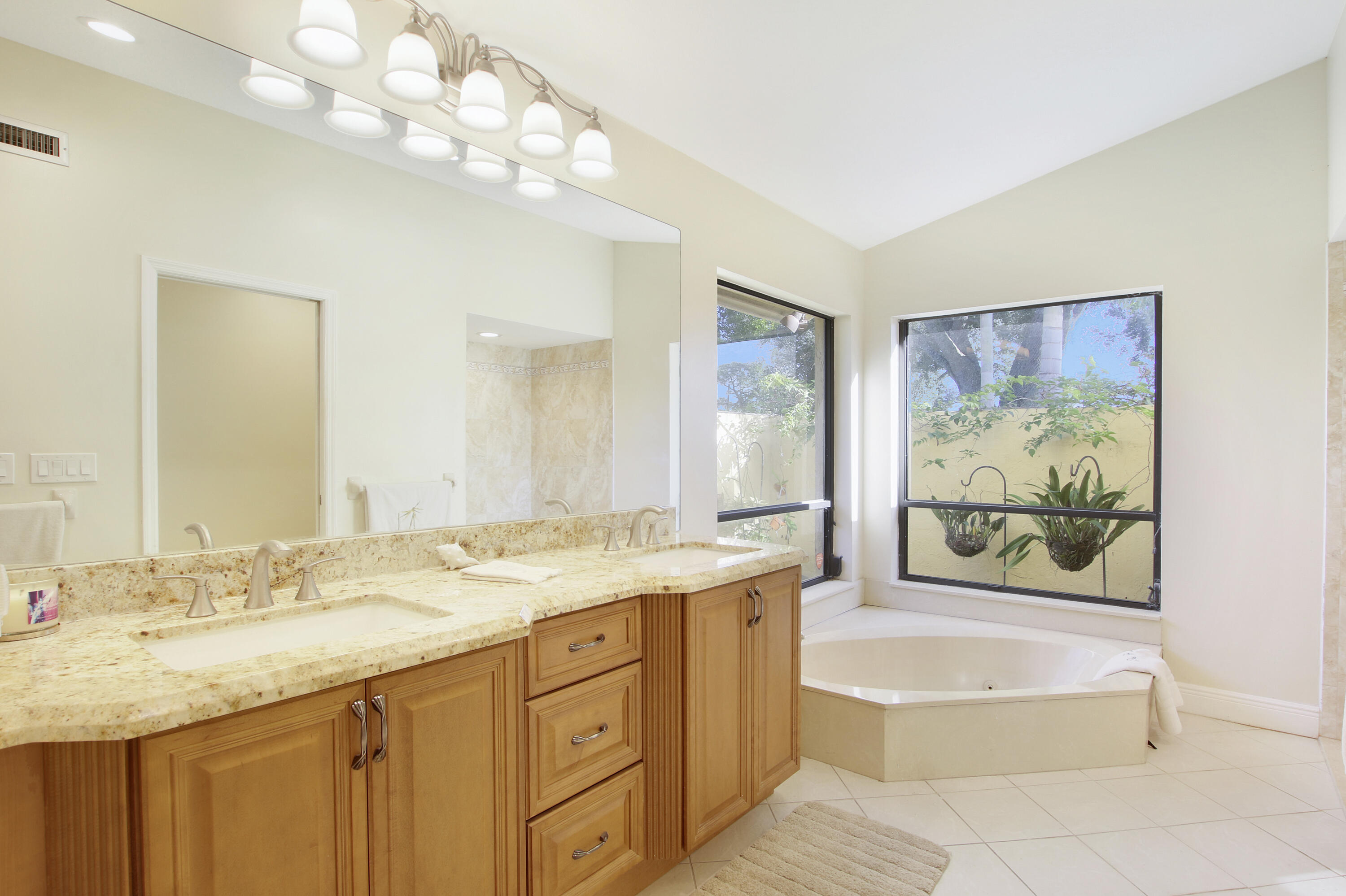 6321 Wood Lake Road Jupiter, FL 33458 - Photo 27 of 45 House2-11