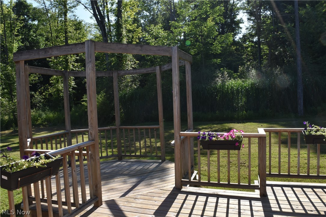15340 Newcomb Road Middlefield, OH 44062 - Photo 24 of 28