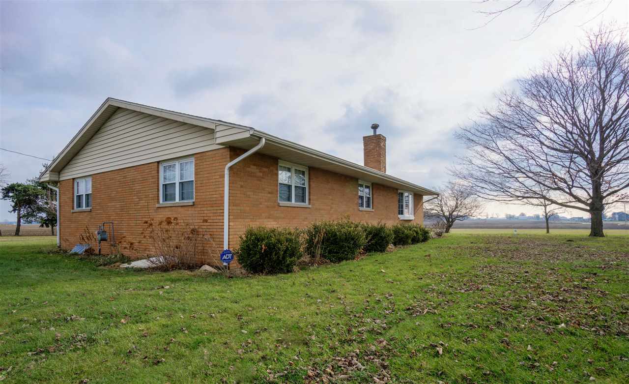 12982 Osborne Road Wakarusa, IN 46573 - Photo 3 of 29