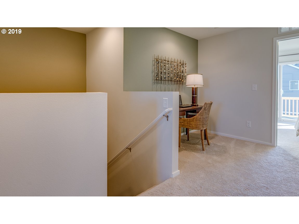 2274 Southeast Palmquist Road Gresham, OR 97080 - Photo 13 of 23 Gallery Image 13