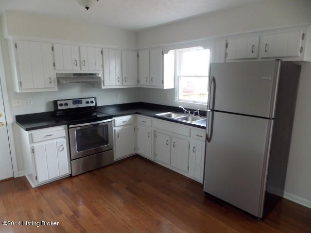 166 Hickory Road Lawrenceburg, KY 40342 - Photo 3 of 10 Kitchen (2)