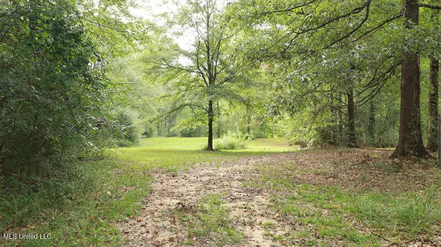 $193,000 | 5083 Terry Road, Jackson, MS 39212