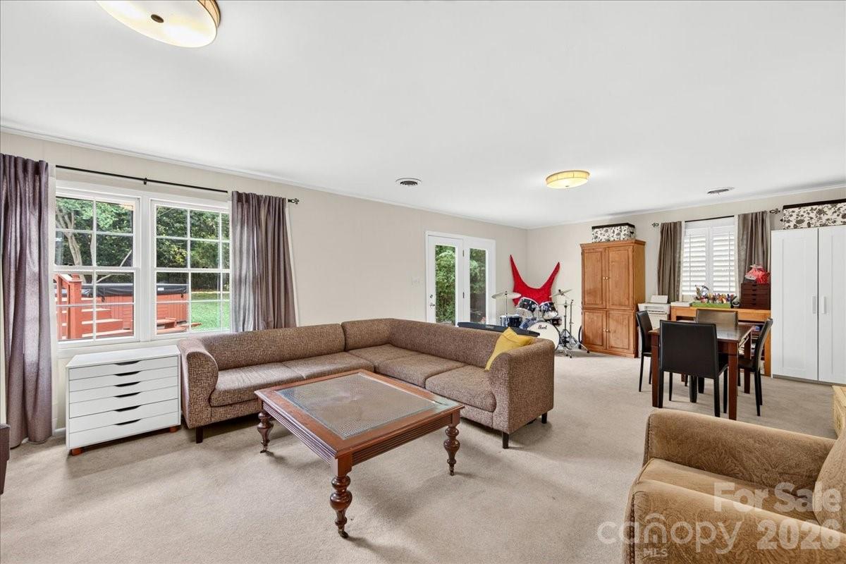 3519 Mill Pond Road Charlotte, NC 28226 - Photo 27 of 42