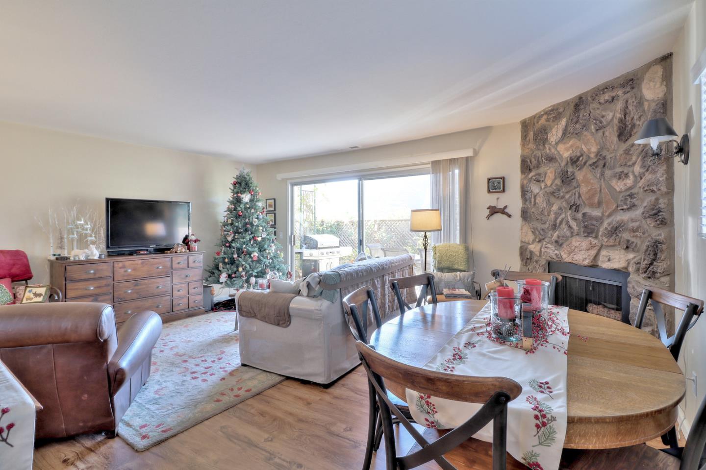 137 Ford Road Carmel Valley, CA 93924 - Photo 5 of 25 Gallery Image 5