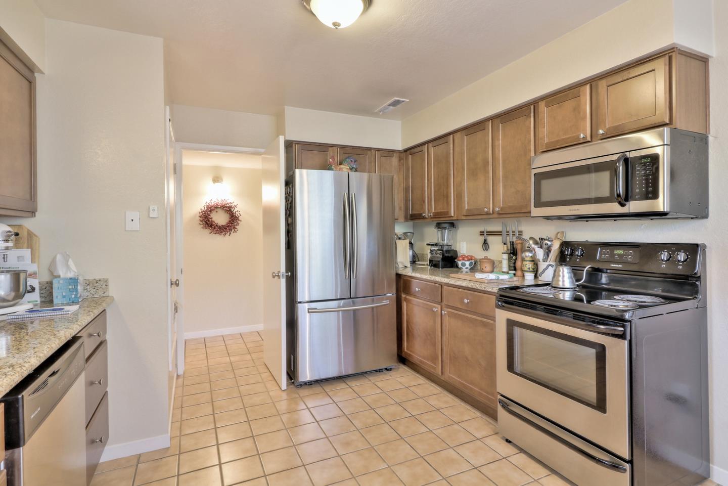 137 Ford Road Carmel Valley, CA 93924 - Photo 10 of 25 Gallery Image 10