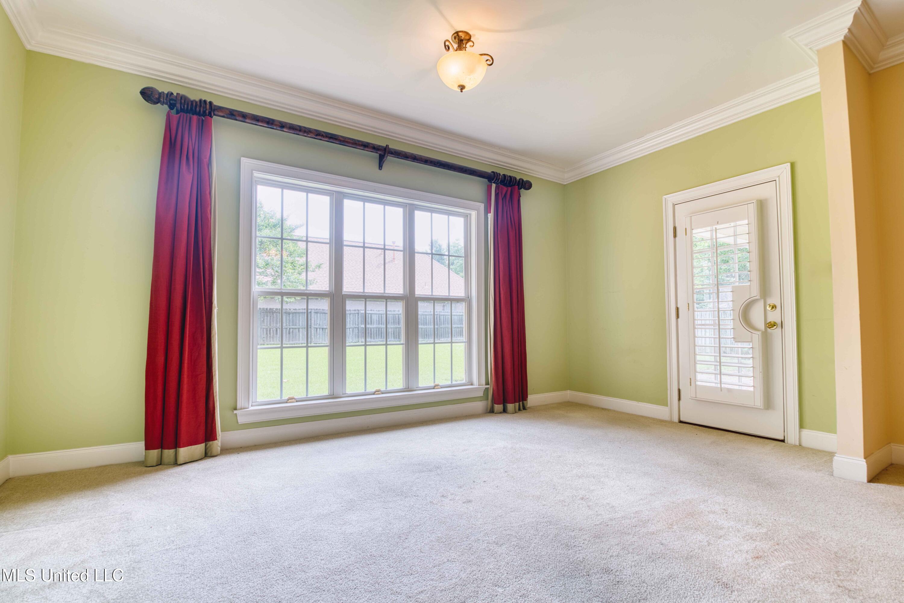 860 Cedar Grove Parkway Hernando, MS 38632 - Photo 23 of 62 Primary Bedroom and Sitting Area