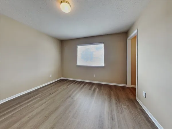 $2,595 | 11911 Lakewood Hills Drive, Tomball, TX 77377