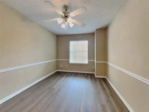 $2,595 | 11911 Lakewood Hills Drive, Tomball, TX 77377