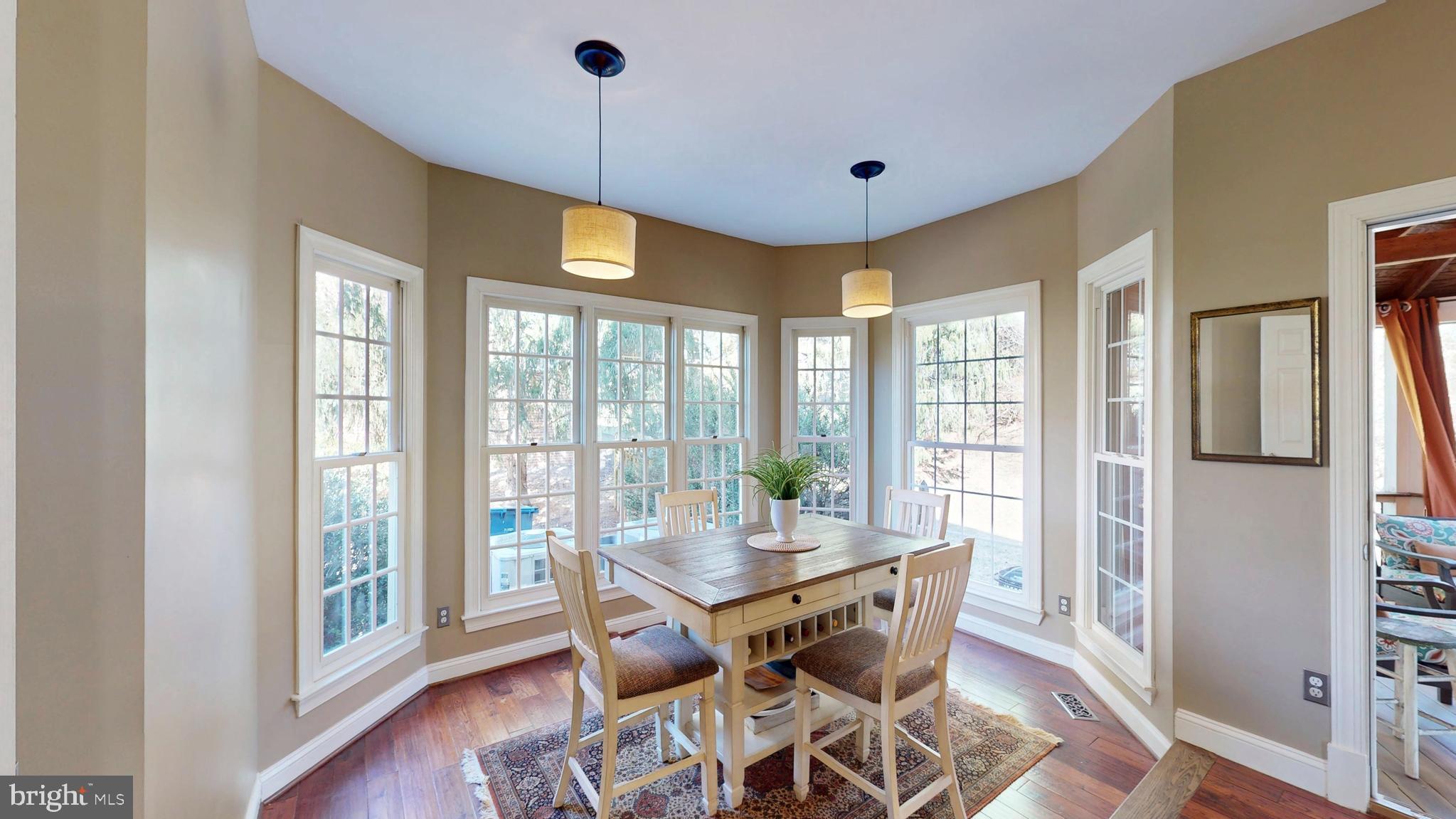 9728 Middleton Ridge Road Vienna, VA 22182 - Photo 16 of 81 Gallery Image 16