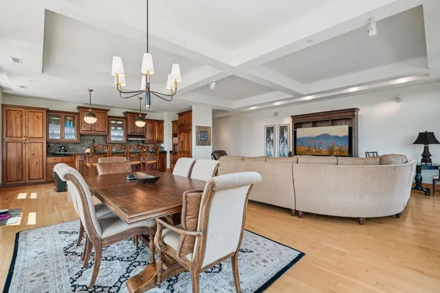 $750,000 | 1313 North Franklin Place, Unit 404, Milwaukee, WI 53202