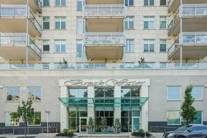 $750,000 | 1313 North Franklin Place, Unit 404, Milwaukee, WI 53202