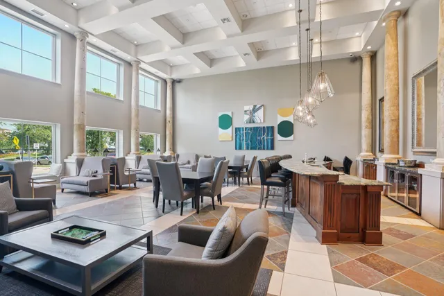 $750,000 | 1313 North Franklin Place, Unit 404, Milwaukee, WI 53202