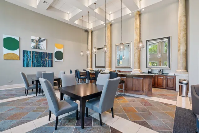 $750,000 | 1313 North Franklin Place, Unit 404, Milwaukee, WI 53202