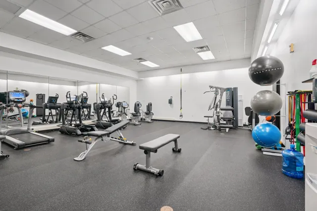 $750,000 | 1313 North Franklin Place, Unit 404, Milwaukee, WI 53202