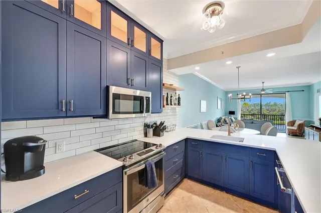 $550,000 | 9727 Acqua Court, Unit 434, Naples, FL 34113