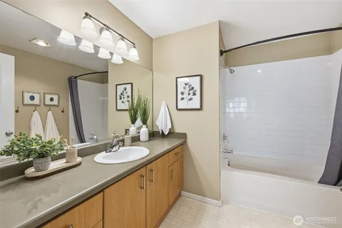 $690,000 | 22672 Northeast Alder Crest Lane, Redmond, WA 98053