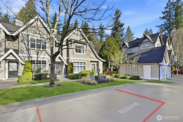 $690,000 | 22672 Northeast Alder Crest Lane, Redmond, WA 98053