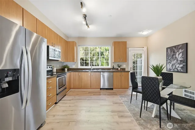 $690,000 | 22672 Northeast Alder Crest Lane, Redmond, WA 98053