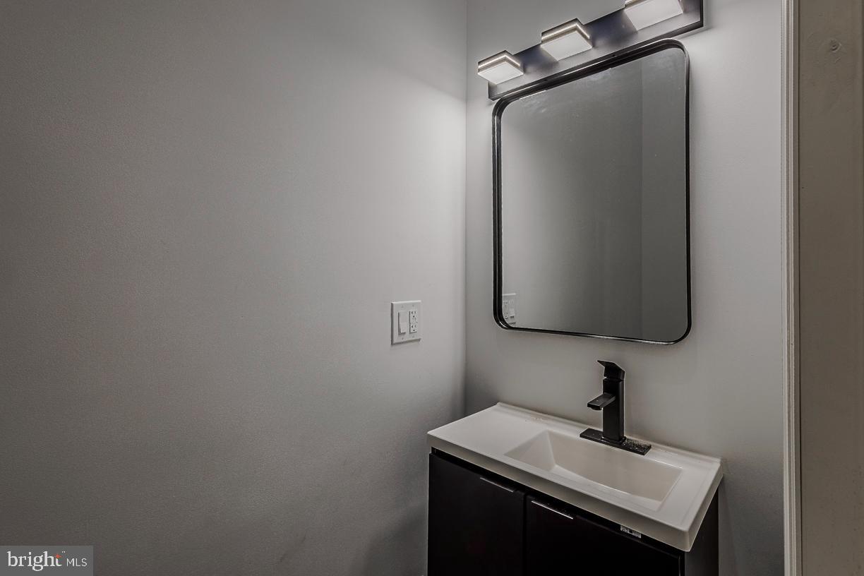 242 Hollow Road Skillman, NJ 08558 - Photo 5 of 20