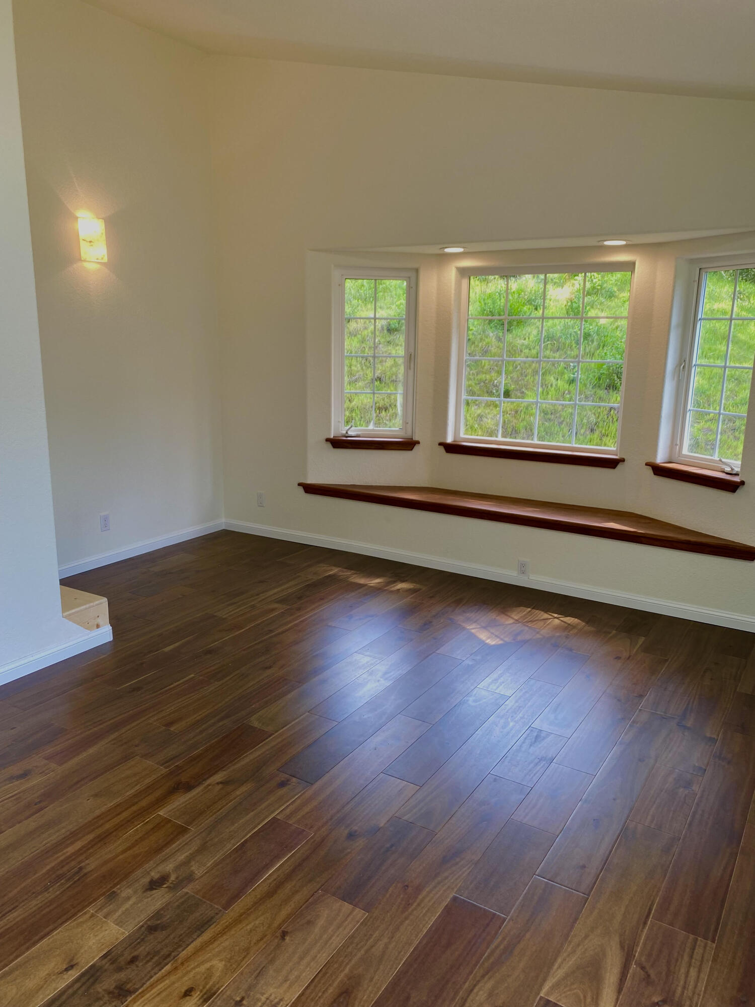 451 Spring Road Shelter Cove, CA 95589 - Photo 19 of 29 Primary Bedroom
