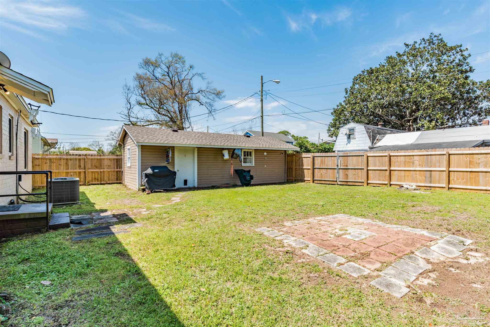 208 Bryant Road Pensacola, FL 32507 - Photo 20 of 25