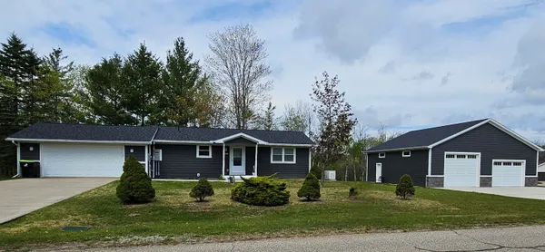$294,900 | 1990 Huntington Circle, Gladwin, MI 48624