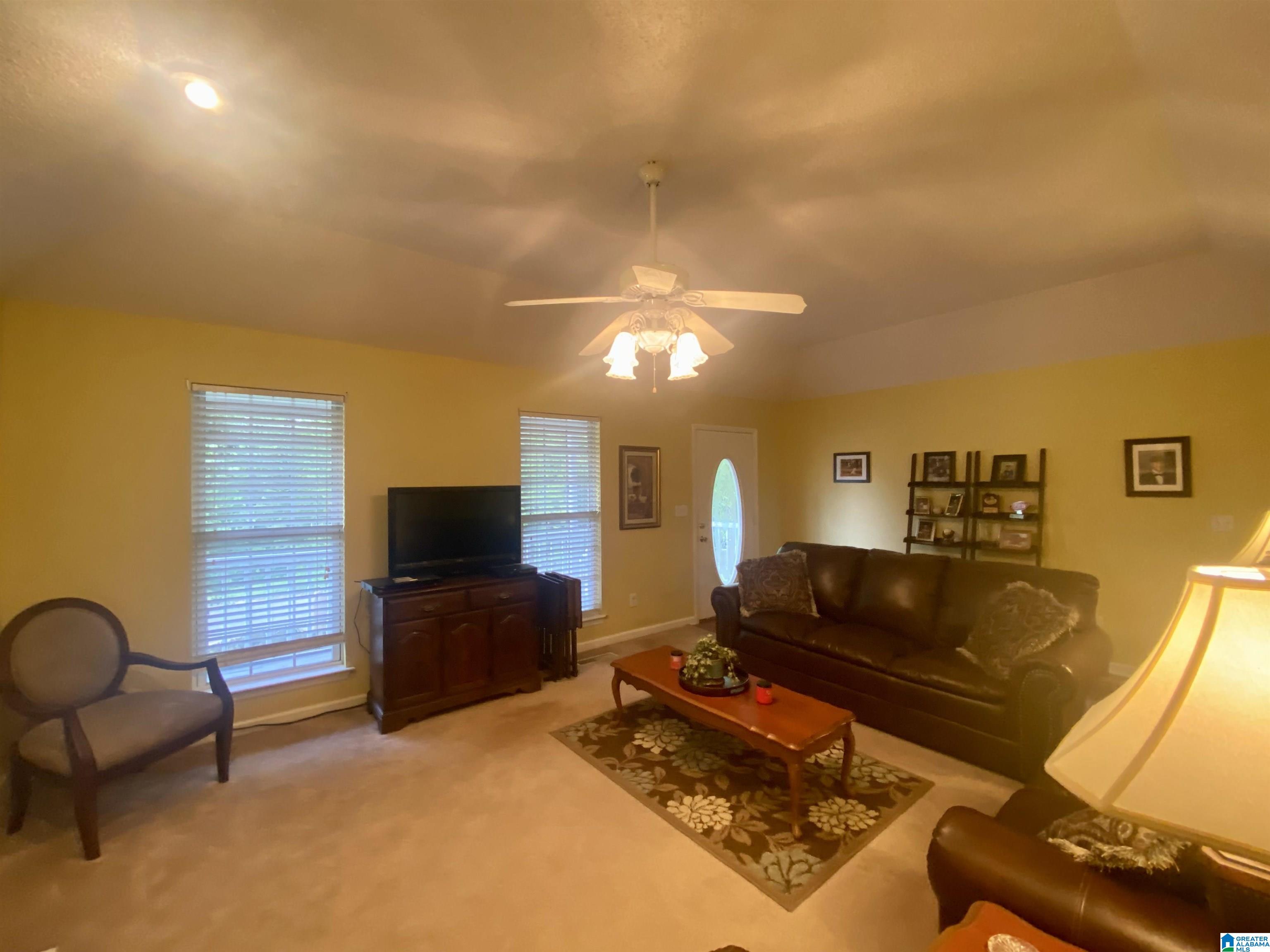 409 Wakefield Lane Mulga, AL 35118 - Photo 10 of 47