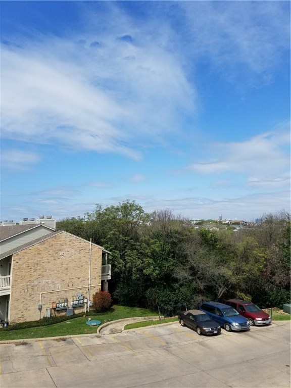 2450 Wickersham Lane, Unit 1317 Austin, TX 78741 - Photo 7 of 20 a view of a terrace