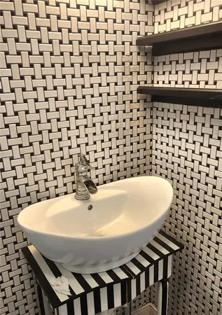 $1,800 | 3811 Northwest 84th Avenue, Unit 2B, Sunrise, FL 33351