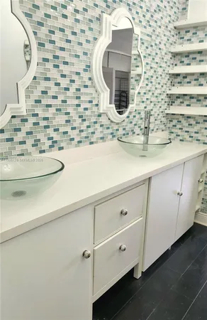 $1,800 | 3811 Northwest 84th Avenue, Unit 2B, Sunrise, FL 33351