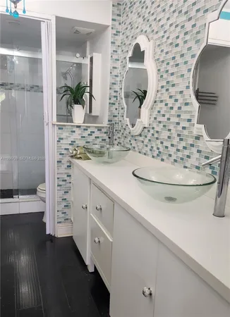 $1,800 | 3811 Northwest 84th Avenue, Unit 2B, Sunrise, FL 33351