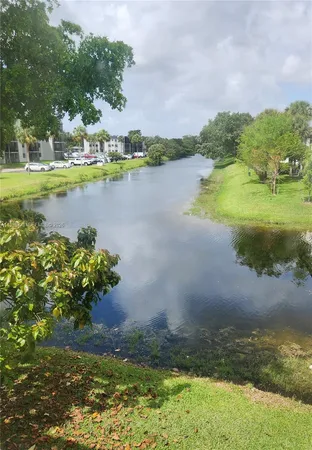 $1,800 | 3811 Northwest 84th Avenue, Unit 2B, Sunrise, FL 33351