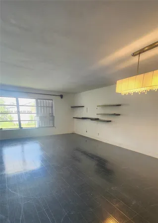 $1,800 | 3811 Northwest 84th Avenue, Unit 2B, Sunrise, FL 33351