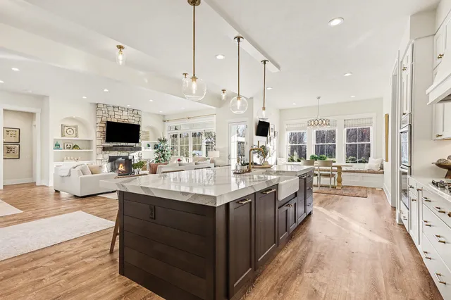 $699,900 | 15102 Steve's Drive, Grand Haven, MI 49417