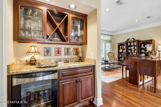 $949,900 | 10014 Vineyard Lake Road East, Jacksonville, FL 32256