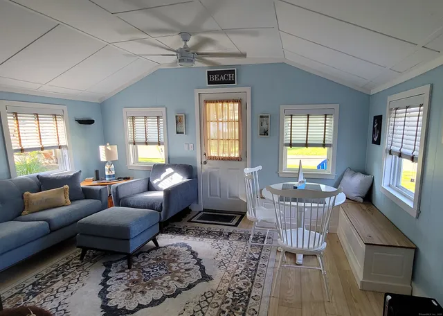 $164,900 | 7 3rd Street, Madison, CT 06443