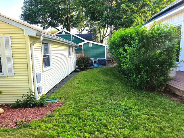 $164,900 | 7 3rd Street, Madison, CT 06443