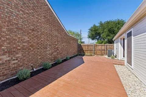 $309,900 | 213 Teakwood Lane, Lewisville, TX 75067
