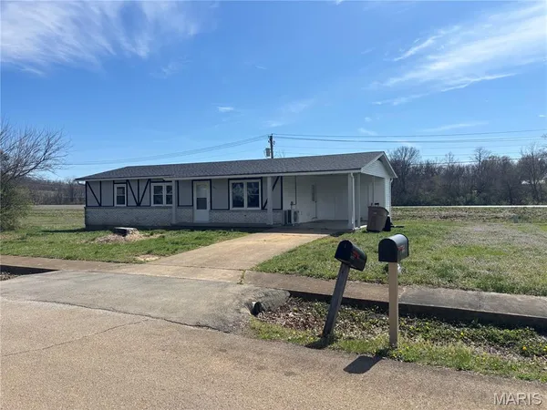 $134,999 | 403 Matthews Street, Fredericktown, MO 63645
