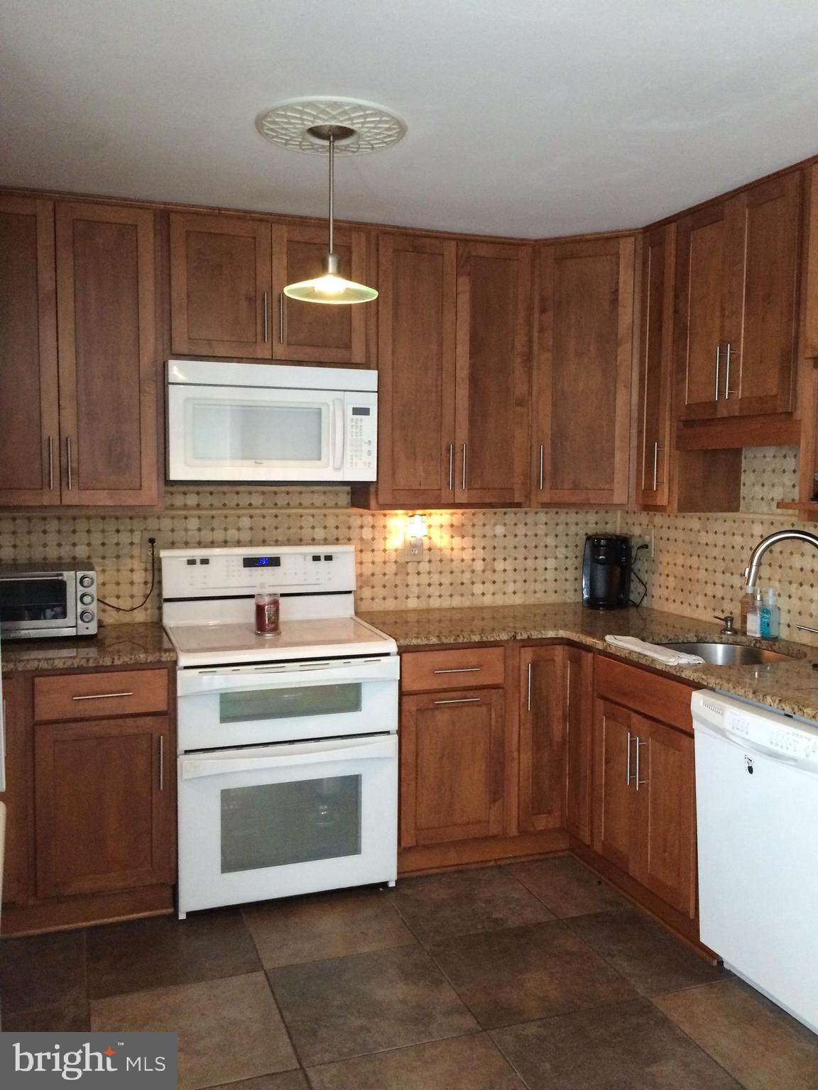 1686 Ridgely Court, Unit 173 Crofton, MD 21114 - Photo 7 of 14 Gallery Image 7