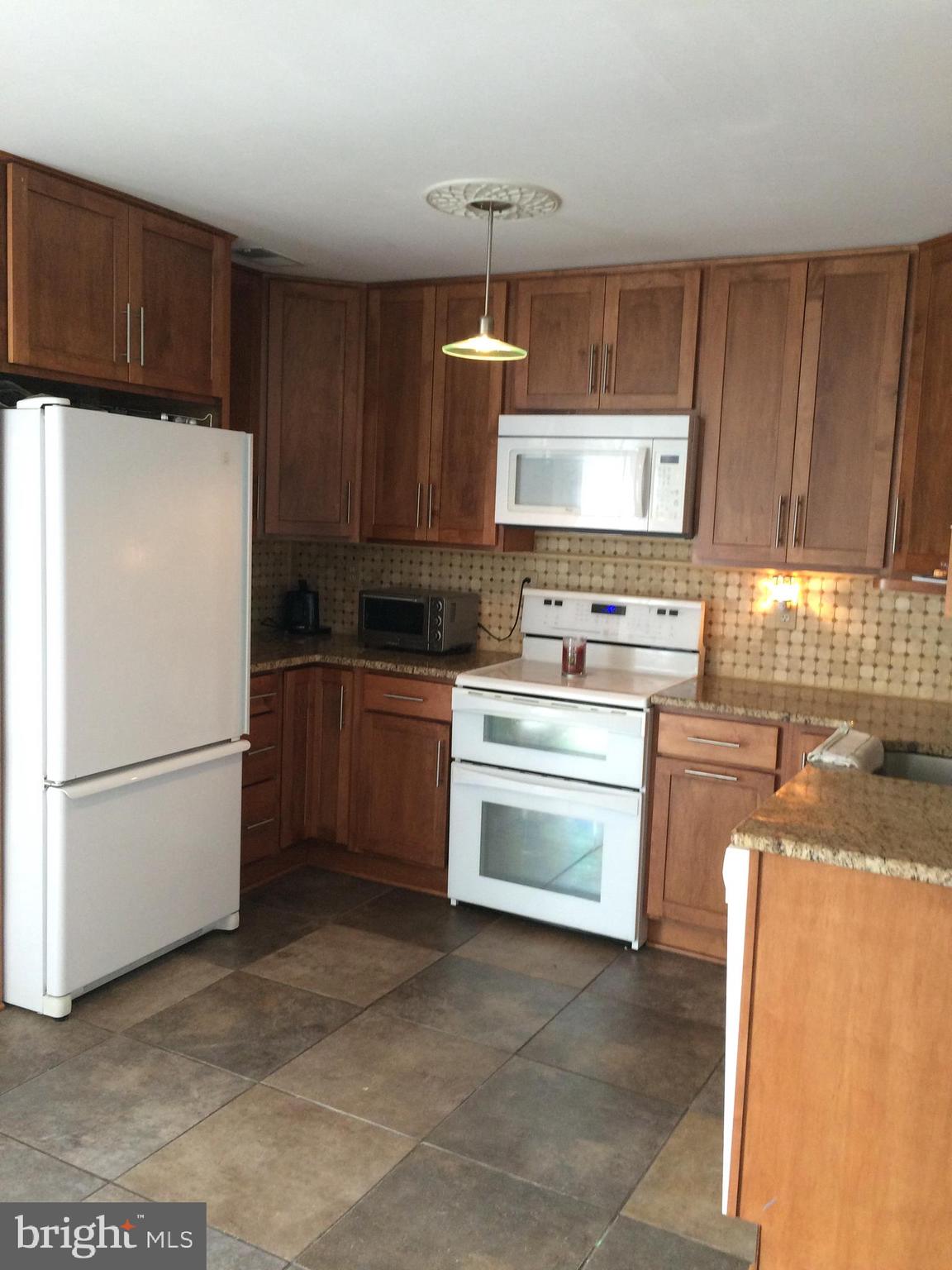 1686 Ridgely Court, Unit 173 Crofton, MD 21114 - Photo 8 of 14 Gallery Image 8