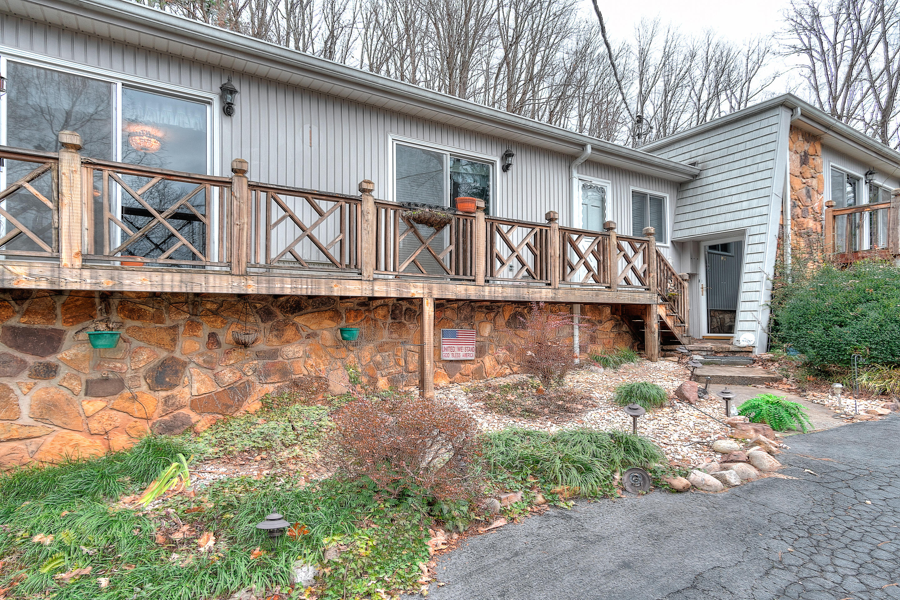 2845 Siam Road Elizabethton, TN 37643 - Photo 5 of 48 exterior_mls-21