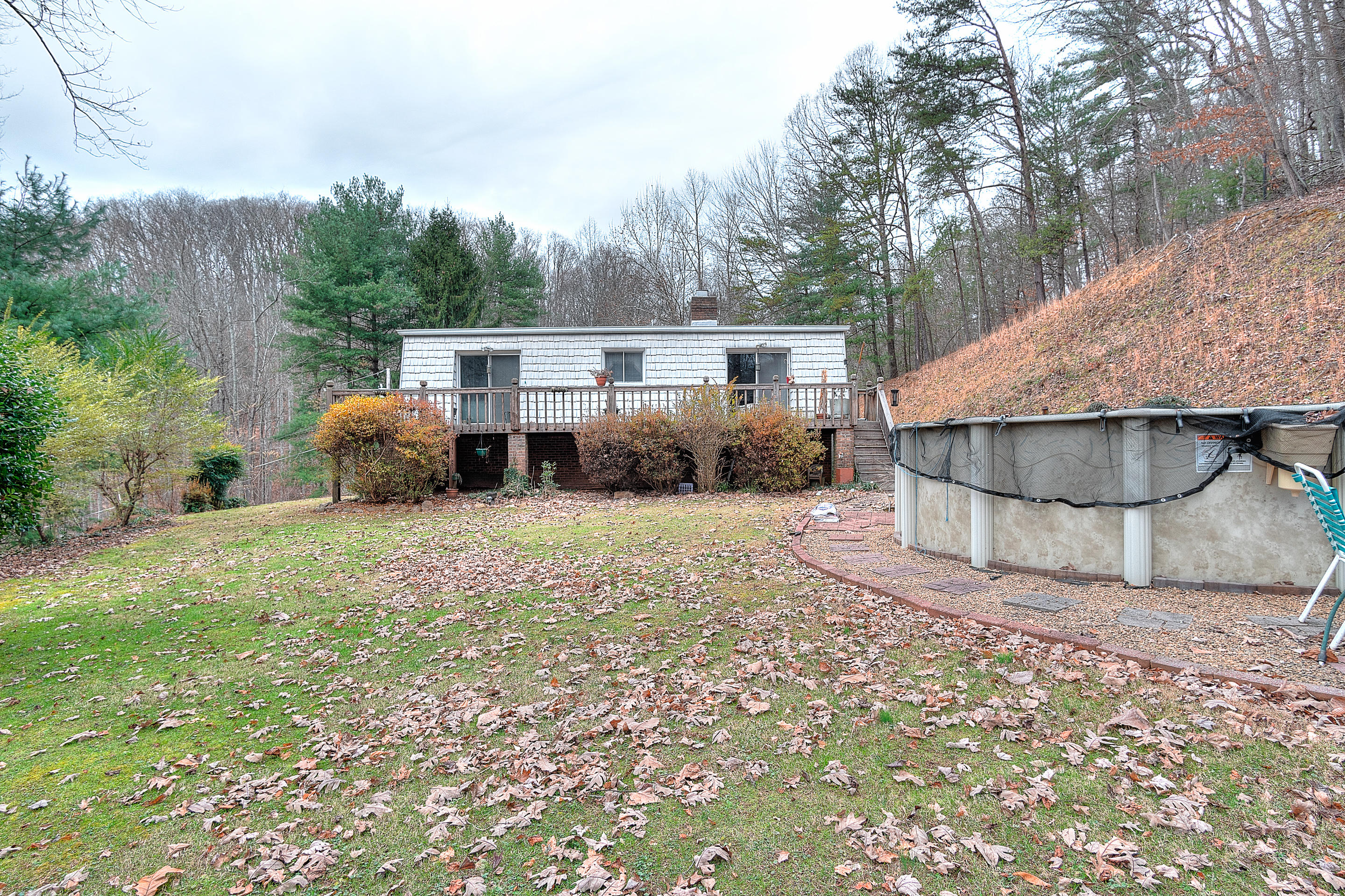 2845 Siam Road Elizabethton, TN 37643 - Photo 8 of 48 exterior_mls-9