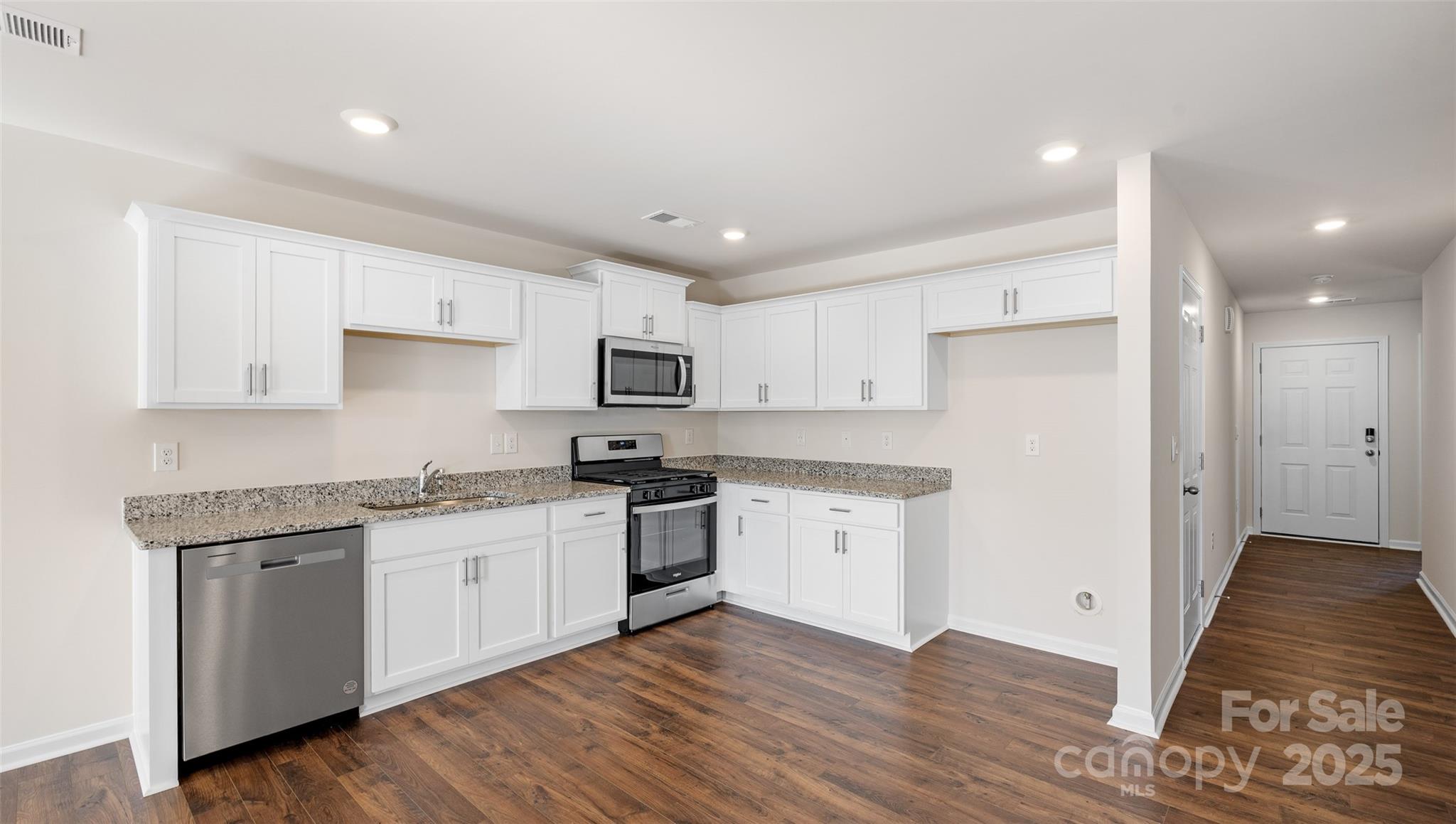 4677 Fanning Road Hickory, NC 28602 - Photo 13 of 25 Gallery Image 13