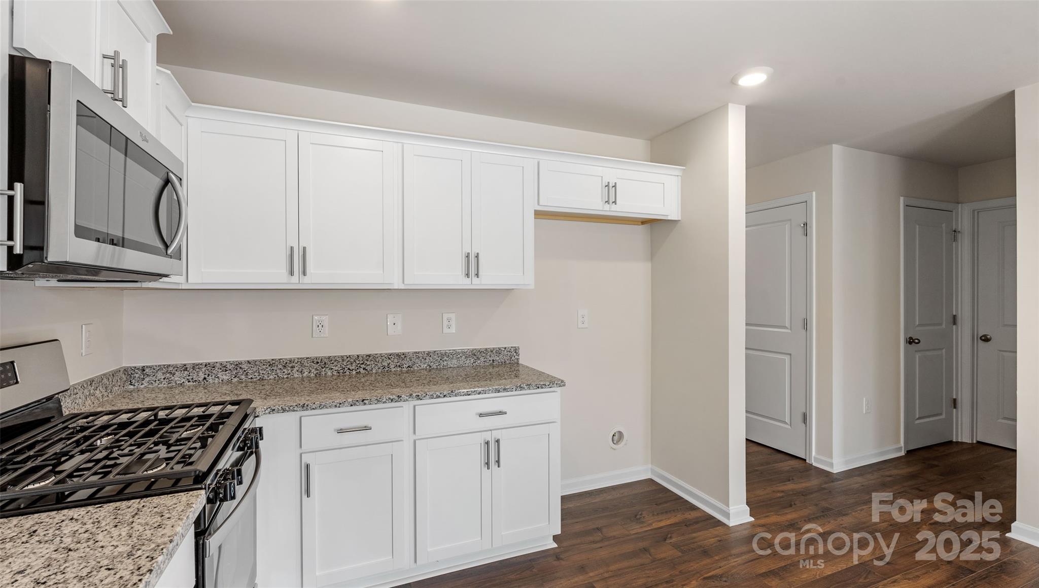 4677 Fanning Road Hickory, NC 28602 - Photo 17 of 25 Gallery Image 17