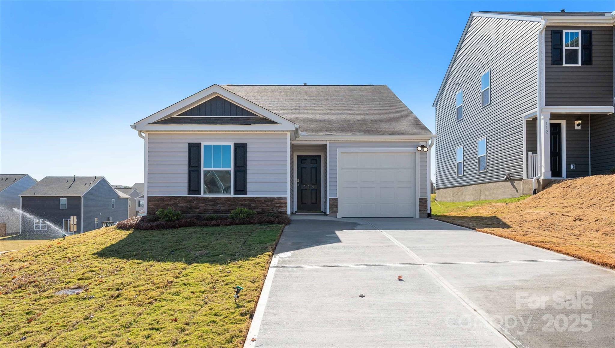 4677 Fanning Road Hickory, NC 28602 - Photo 2 of 25 Gallery Image 2