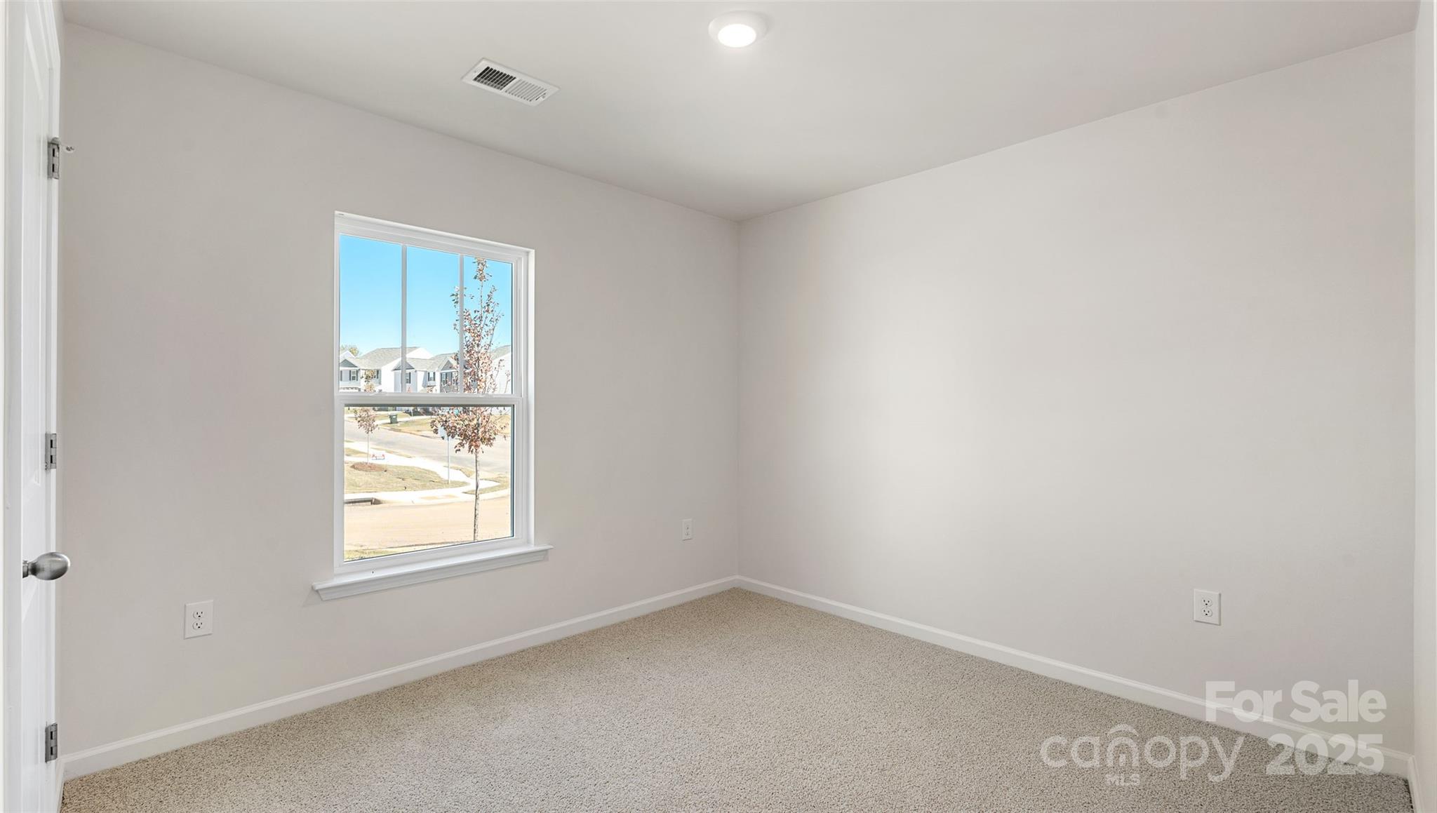 4677 Fanning Road Hickory, NC 28602 - Photo 7 of 25 Gallery Image 7