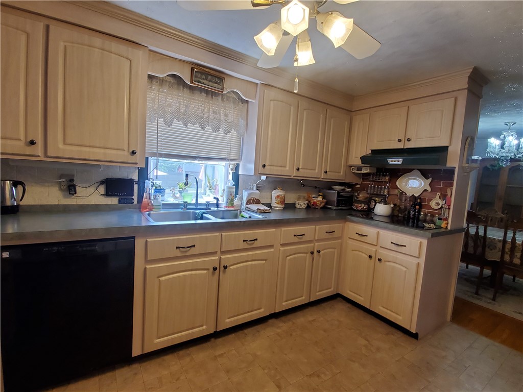 4086 Diamond Hill Road Cumberland, RI 02864 - Photo 7 of 36 Gallery Image 7